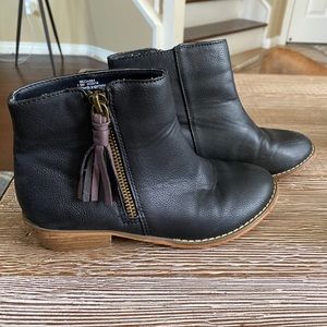 Girls black booties